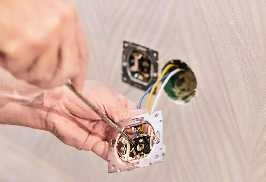 Electrical Outlet Repair